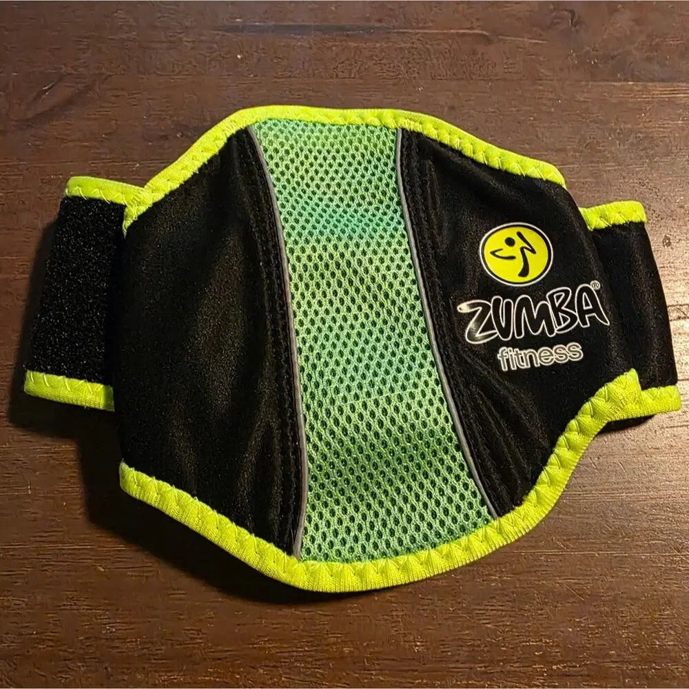 Zumba Fitness Join the Party Xbox 360 Game & Belt Bundle Kinectl